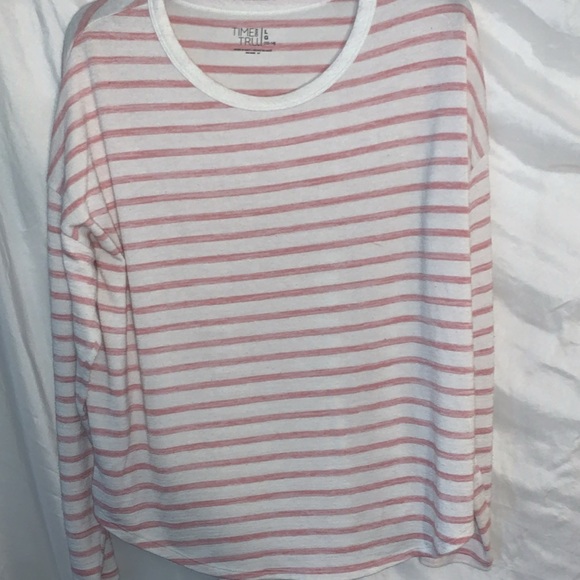 Large, long, sleeved, pink and white striped cute awesome material - Picture 2 of 6